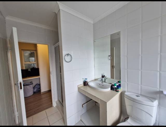 2 BEDROOM APARTMENT TO LET IN SANDOWN